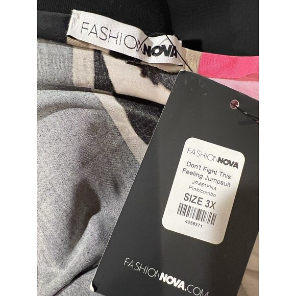 NWT Fashion Nova Don’t Fight This Feeling Jumpsuit With Belt Plus Size 3X - Picture 7 of 7